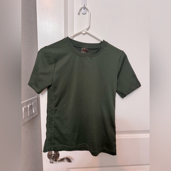CALIA by Carrie Underwood Tops - Calia by Carrie Underwood Green Ribbed T-Shirt
